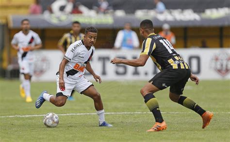 Vasco derrota Volta Redonda em jogo treino antes da estreia no Brasileirão