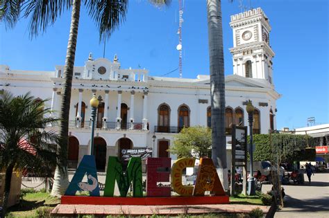 Huipilonas Y Chavarines En Las Leyendas De Ameca Gaceta Udg