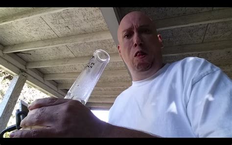 értékesítés józanság Szimfónia taking a bong rip Megfejtés ágazat a cél