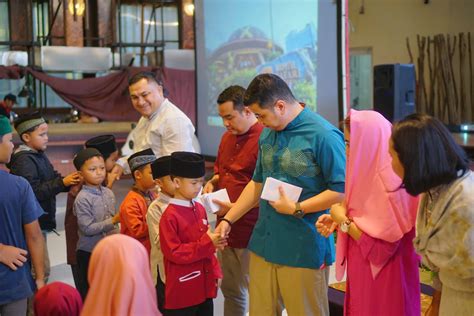 Royal Safari Garden Berbagi Kebahagiaan Di Bulan Suci Ramadhan