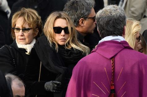 Héritage de Johnny Hallyday Laura Smet conteste le testament de son