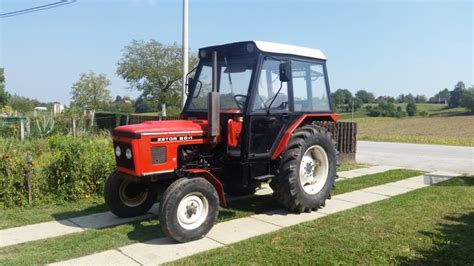 Traktor Zetor Sa Kabinom Sati Ima Orginal Traktor