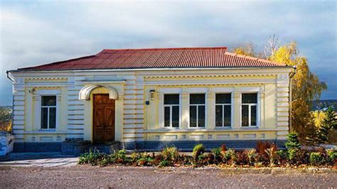 Russian attack in Kupyansk, Ukraine, destroyed local museum and one of ...