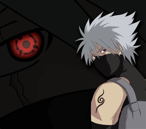 Kakashi Ambu líder de escuadron y con un tal Itachi Uchiha con 14 años