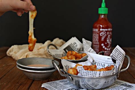 Fried Cheese Curds with Sriracha Ranch Dipping Sauce - bell' alimento