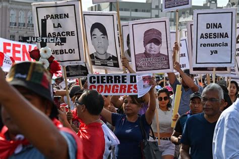 Lima Es Un Polvor N Con La Nueva Marcha De Los Cuatro Suyos