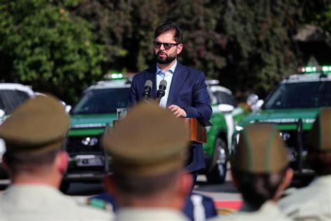 Boric Los Dirigentes Pol Ticos Insultan A Carabineros Cuando Dicen