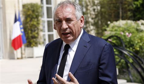 Gouvernement François Bayrou est nommé Premier ministre