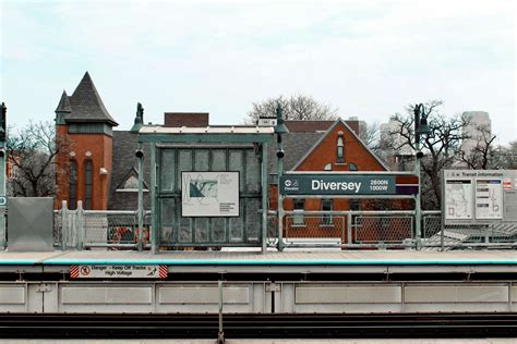 Diversey Brown Line Station - Nia Architects