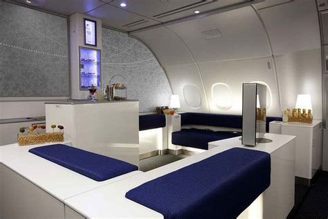 Airbus A380 bar wars: Qatar, Emirates and Etihad - Executive Traveller