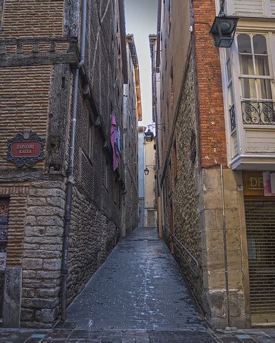 ENTRE CORRERÍA Y ZAPATERÍA CANTÓN DE SAN ROQUE Gasteiz Flickr