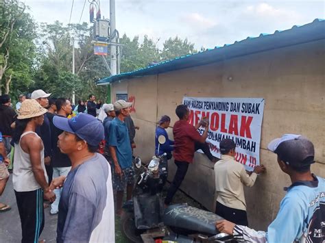 Warga Tolak Pembangunan Pabrik Limbah B3 Di Desa Tegalbadeng Barat