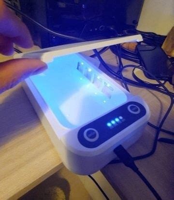 Портативный УФ-стерилизатор для мелких предметов http://alii.pub/6h688c ...