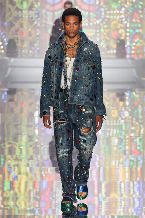 A Look From Dolce And Gabbanas Spring 2022 Collection Photo Credit