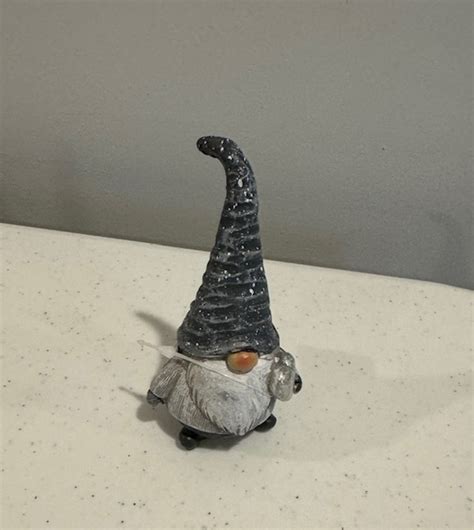 Grey Gnome With Heart Polyrecin Male Nordisk Import