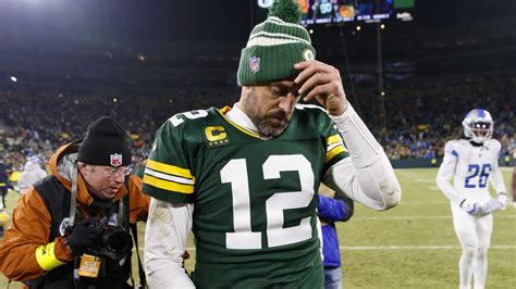 Aaron Rodgers Has Emerged From His Darkness Retreat Yardbarker