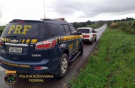 PRF prende motorista embriagado na BR 470 após 10 KM de fuga