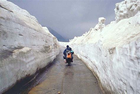 Rohtang Pass - A Tunnel Road of Himachal Pradesh