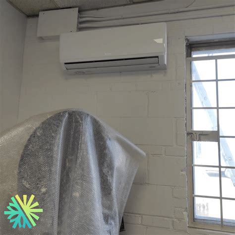 Installation Climatiseur Mini Split Gree Vireo Gen3 à Dorval Montréal