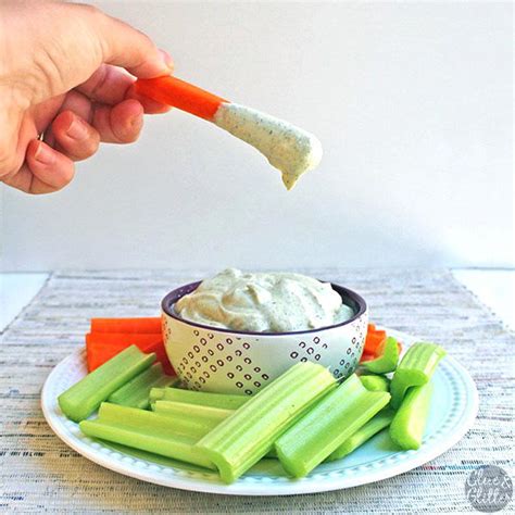 Vegan Sour Cream Ranch Party Dip | FaveHealthyRecipes.com