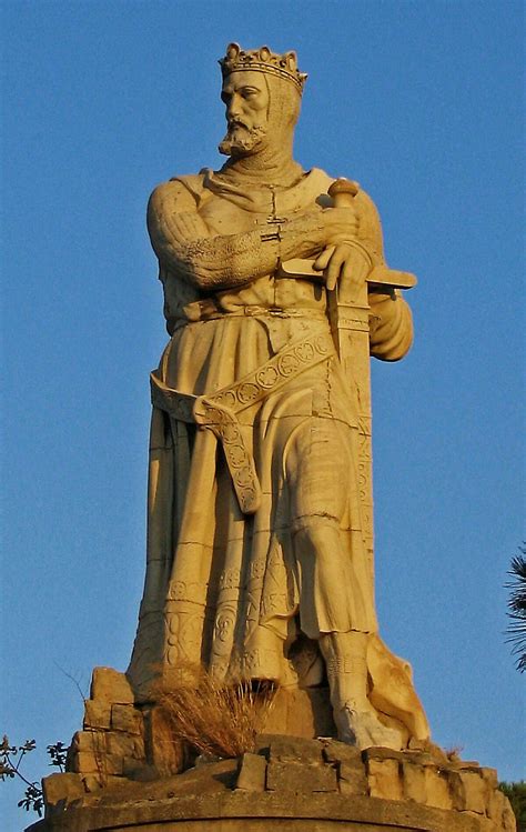 Estatua De Alfonso I El Batallador Zaragoza España Historia De