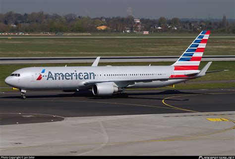 N392AN American Airlines Boeing 767 323 ER WL Photo By Jan Seler ID