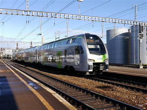 BLS Triebzug RABe 515 002 4 Bei Der Einfahrt In Den Bahnhof Von