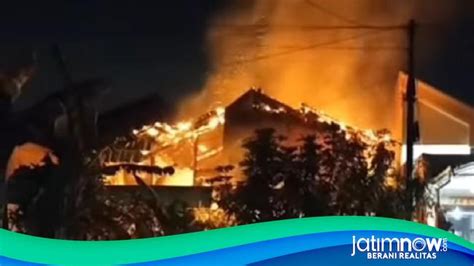 Lansia Tewas Saat Rumah Di Kertajaya Surabaya Ludes Terbakar