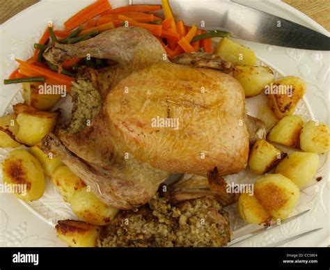 Whole Roast Chicken Plate Hi Res Stock Photography And Images Alamy