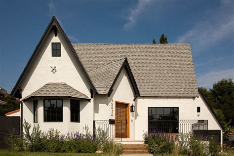 Photo 1 Of 20 In A Dreary 1920s Tudor In L A Gets A Dashing New Look