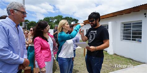 Villa Gesell Junto A Magario Entregaron Nuevas Viviendas En El Barrio