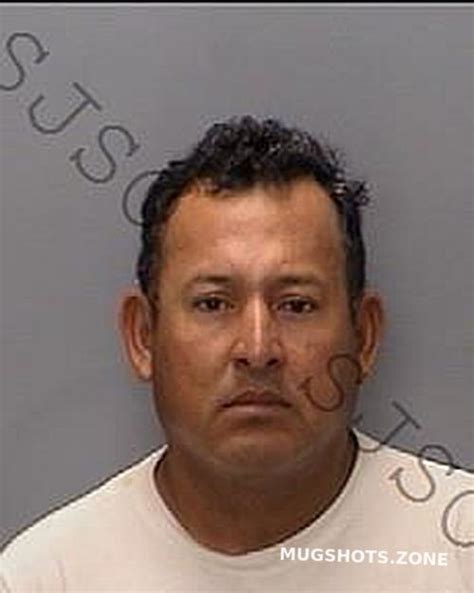 LOPEZ VELIZ CARLOS ANTOINIO 09 25 2023 St Johns County Mugshots Zone