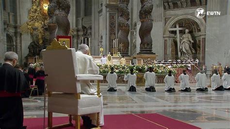 Pope Francis Consecrates War Torn World To Virgin Mary In Eucharistic