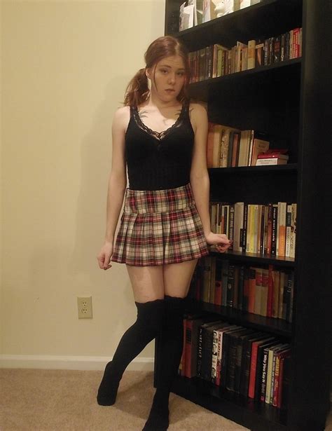 Pin On Hot Nerdy Girls