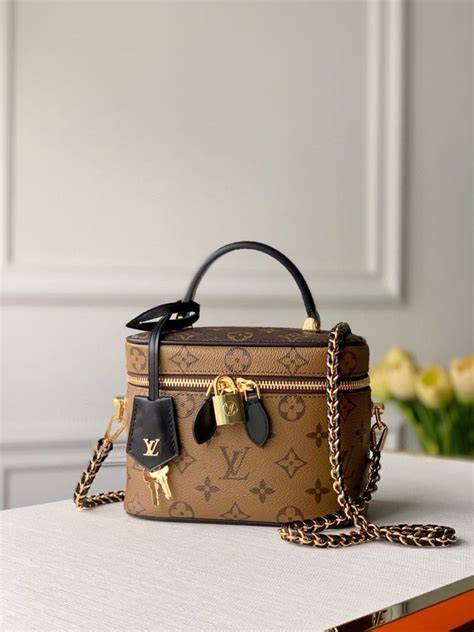 Luxury Purses Luxury Bags Luxury Handbags Pretty Bags Cute Bags