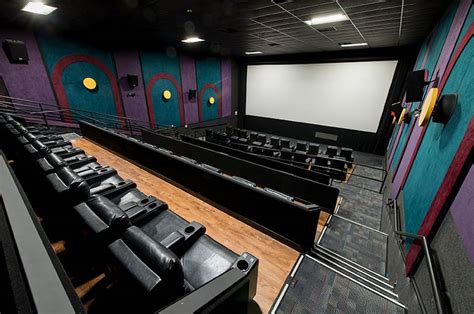 Celebration Cinema installation portfolio by Irwin Seating with Eclipse ...