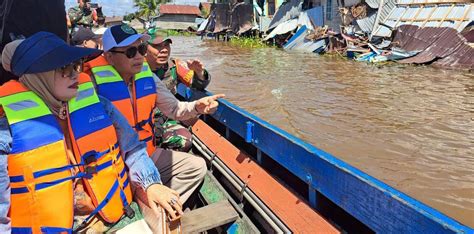 Hantam Rumah Bupati Tapin Wanti Wanti Jangan Ikat Tongkang Di Pohon