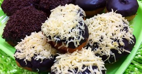 Resep Donat Empuk Menul2 Topping Cokelat Keju Oleh Indah Lai Fo Shang