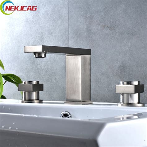 Wholesale And Retail Bathtub Faucet Three Piece Three Hole Separation