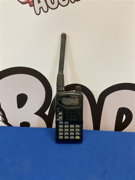 Yaesu Ft R Fm Transceiver Radio Badgers Auctions On Site And