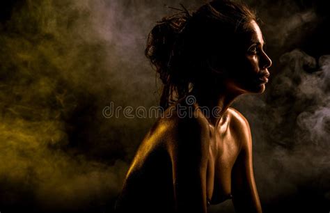 Emotion Lady S Portrait Very Expression Face Woman S Naked Body In The Dark And Fog Stock