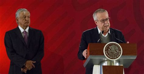 Amlo Lamenta El Fallecimiento De Carlos Urz A Y Se Lanza Contra La