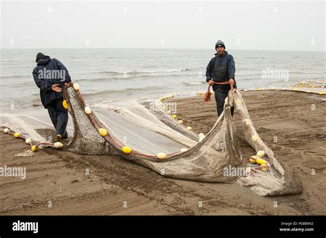 Men Around World Hi Res Stock Photography And Images Alamy