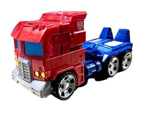 Optimus Prime Transformer Truck And Robot Hobbies And Toys Toys And Games