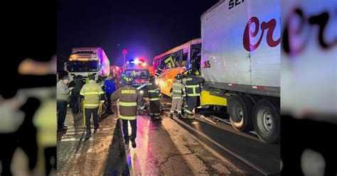 Tr Gico Choque De Bus En La Ruta Sur Deja Dos Fallecidos Y Decenas De