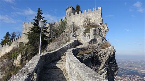 San Marino Látnivalók Bologna