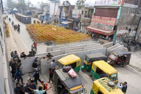 Delhi Turns Into A Fortress Borders Sealed Ahead Of Farmers March