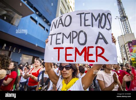 Sao Paulo Brazil 15th May 2016 Supporters Of The Government Of