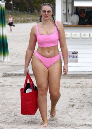 Iskra Lawrence In Pink Bikini At The Beach In Miami Gotceleb