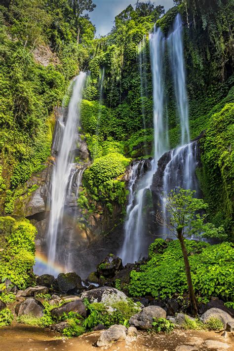 25 Dazzling Photos Of The Most Beautiful Places In Indonesia